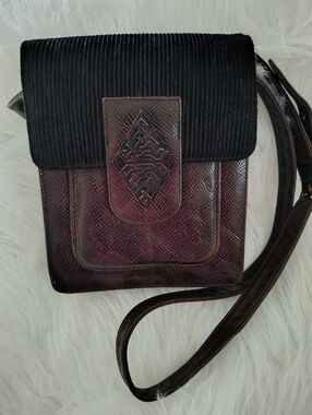 Sandra Roberto Leather Skin Shoulder Bag